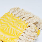 Plaid en coton jaune motifs chevrons I Artisanat du Portugal en ligne Plaid à franges en coton "Chevrons" 200x135 - Jaune