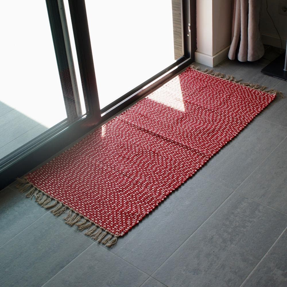 Traditional Portuguese rug 140x70 - Red & White