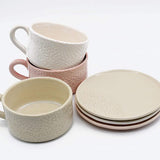 Tasse en céramique beige I Motifs dentelles portugaises Grande tasse et sous-tasse "Renda" beige - 12 cm