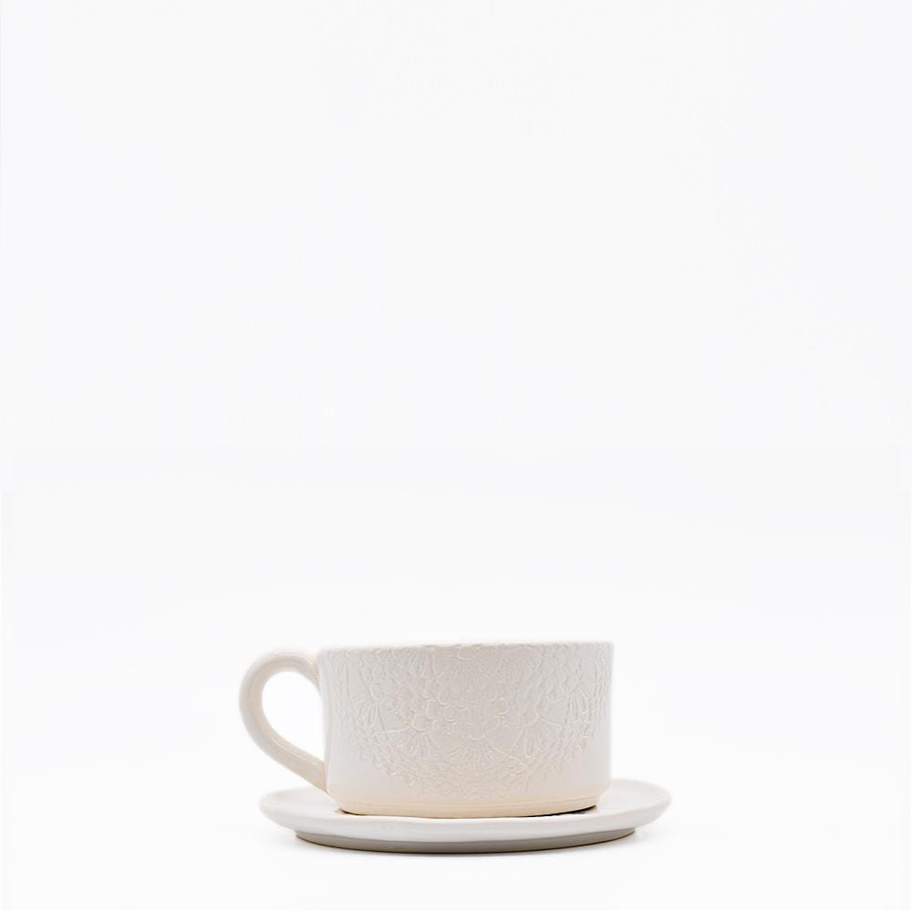 Tasse en céramique blanche I Motifs dentelles portugaises Grande tasse et sous-tasse blanche - 12 cm