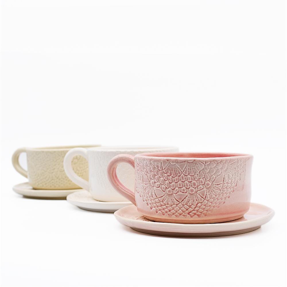 Tasse en céramique rose I Motifs dentelles portugaises Grande tasse et sous tasse rose - 12 cm